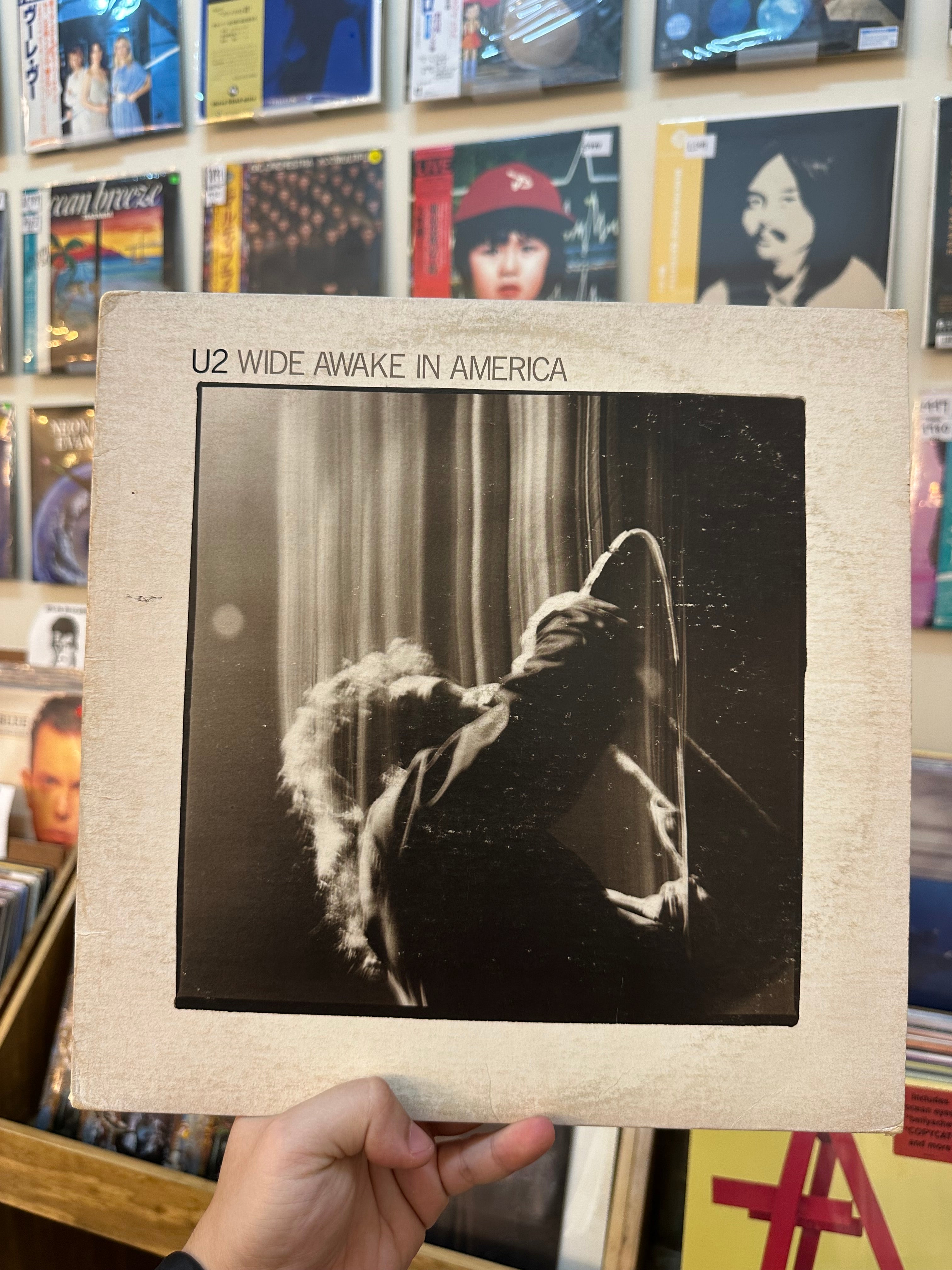 U2 – Wide Awake In America (US 1985)
