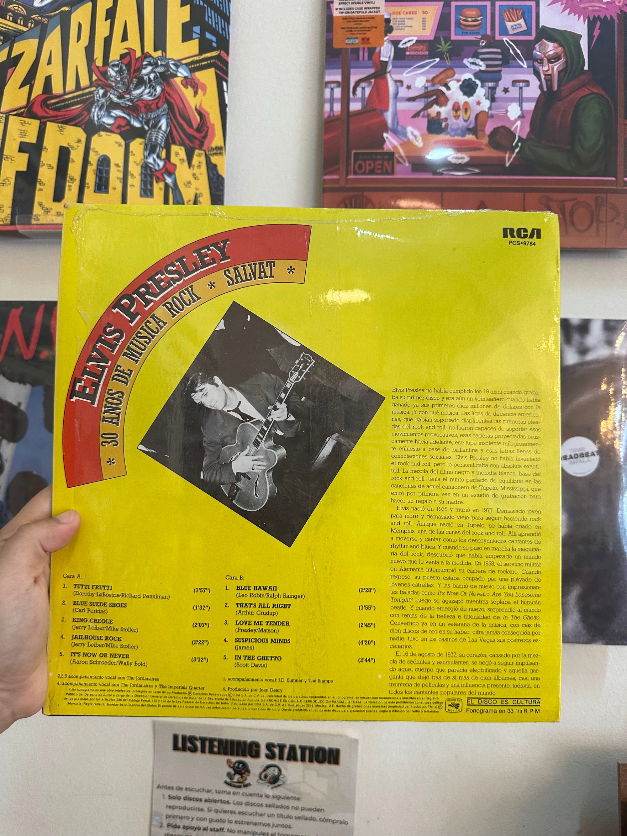 Elvis Presley contraportada