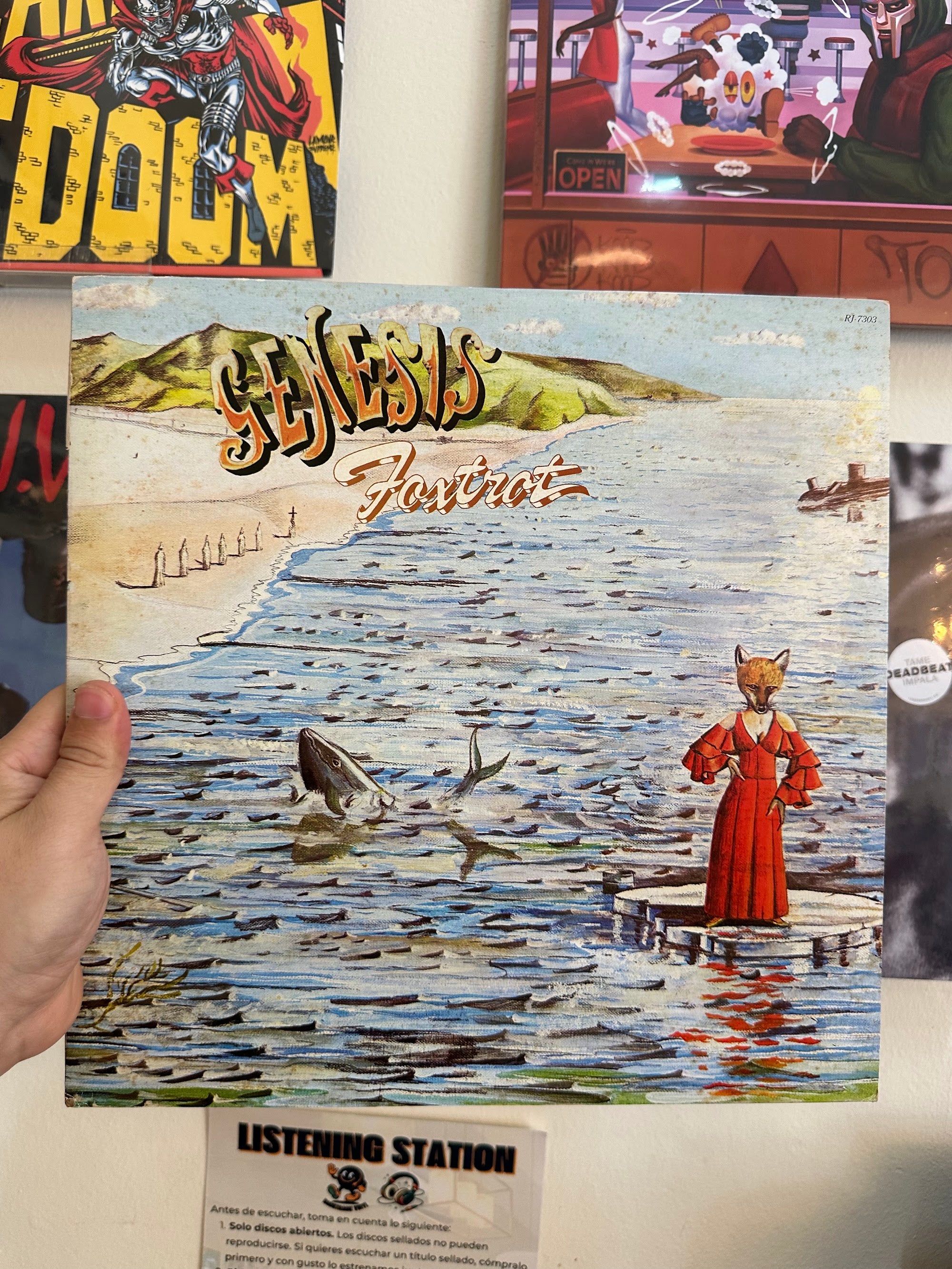 Genesis Foxtrot portada