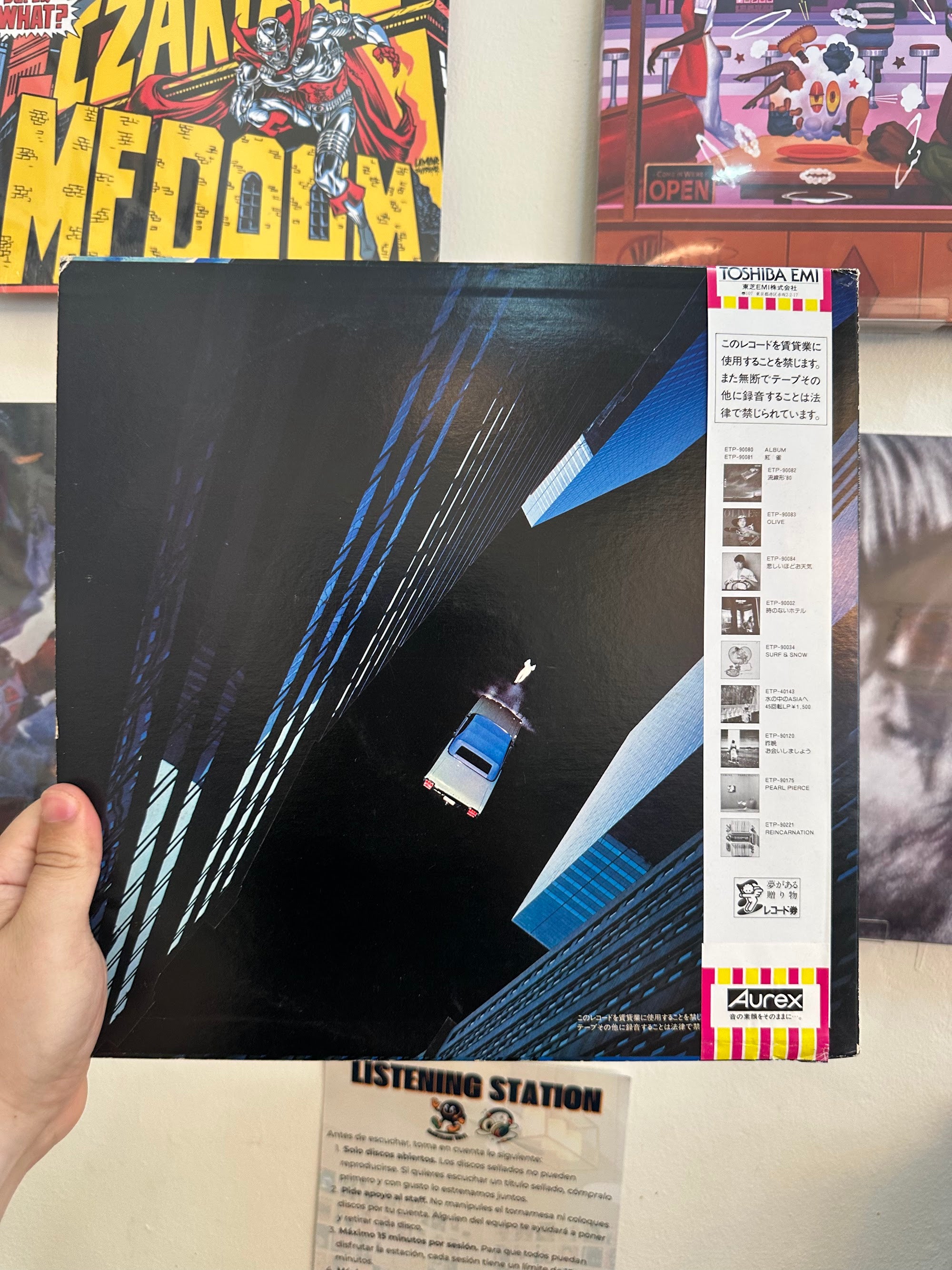 Yumi Matsutoya Voyager contraportada