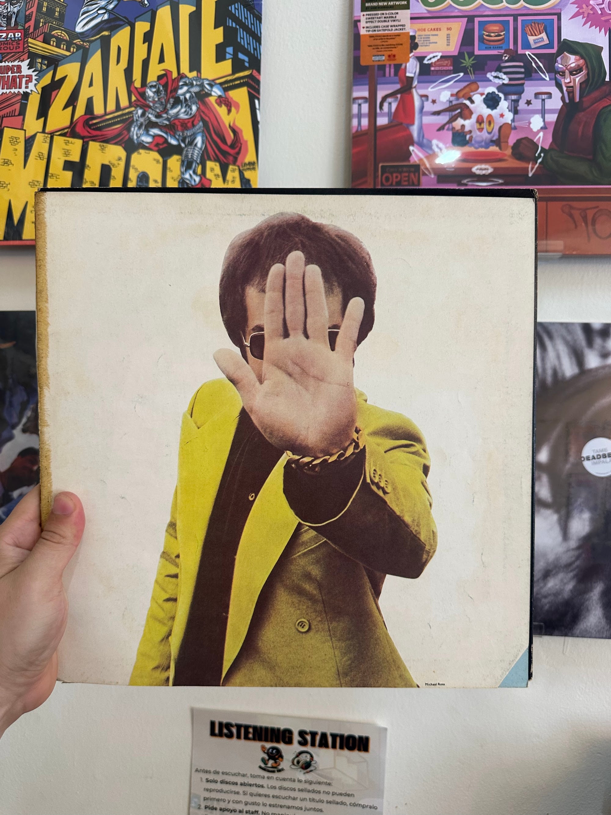Elton John Don't Shoot Me back