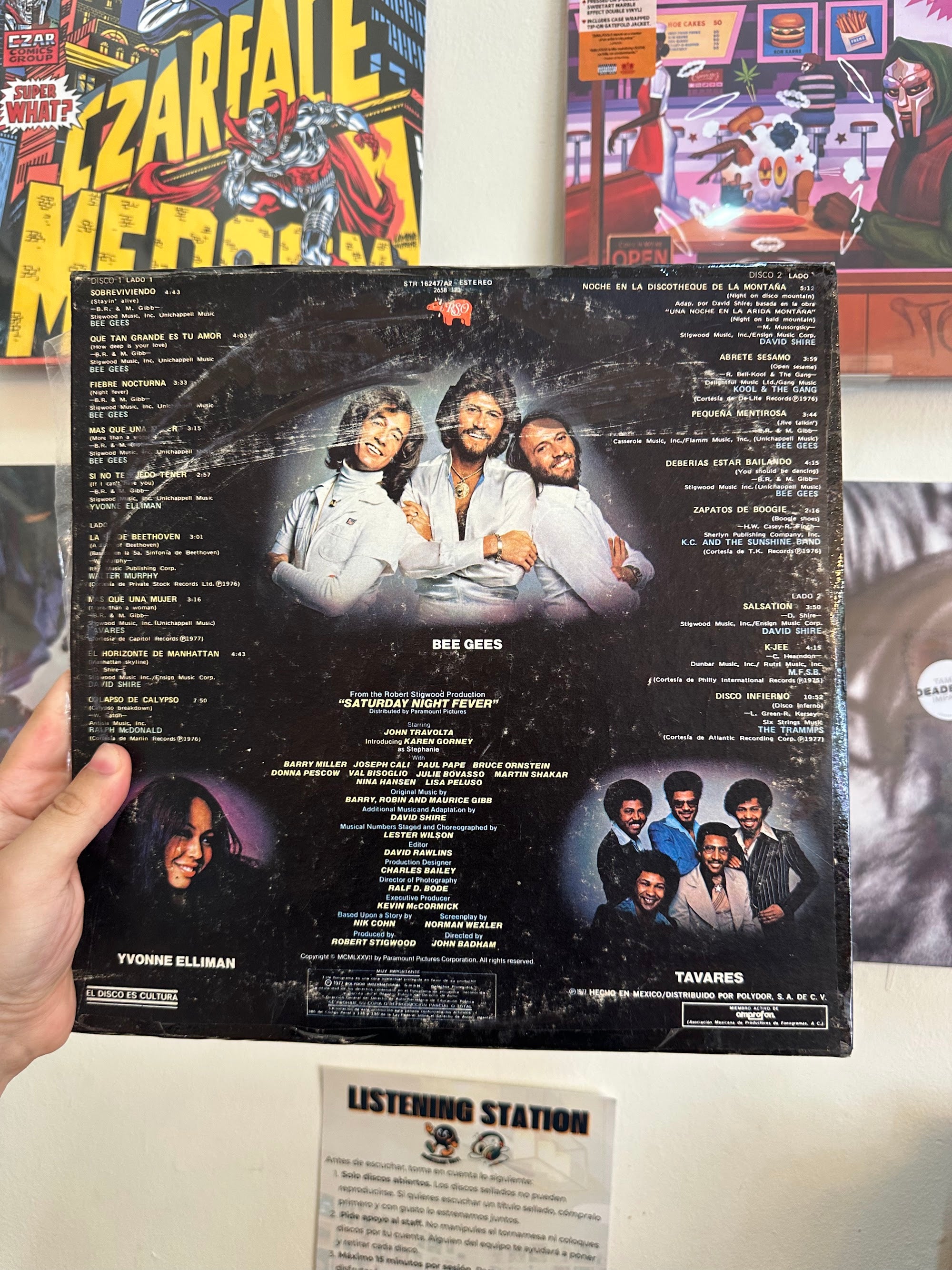 Saturday Night Fever contraportada