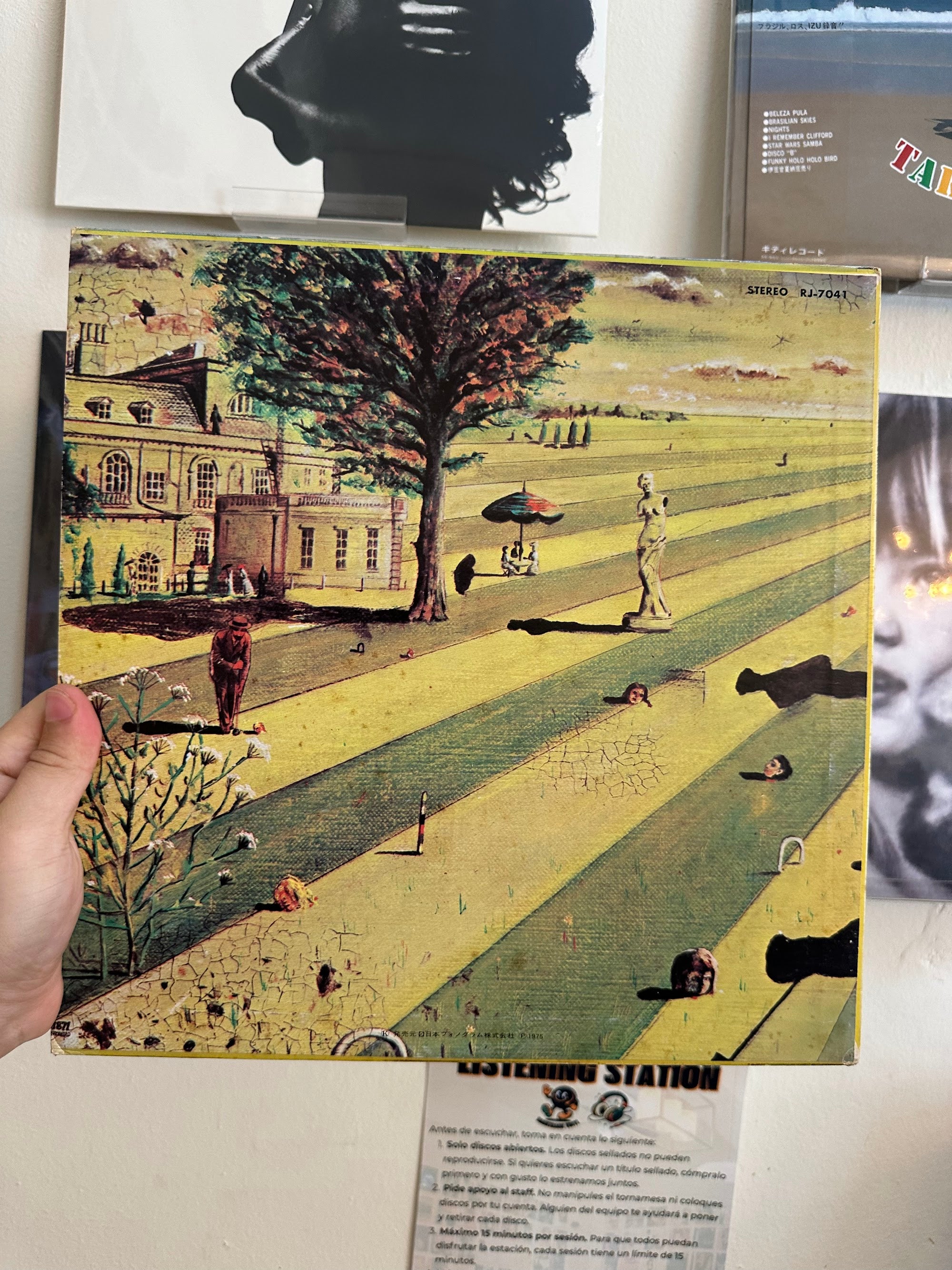 Genesis – Nursery Cryme contraportada