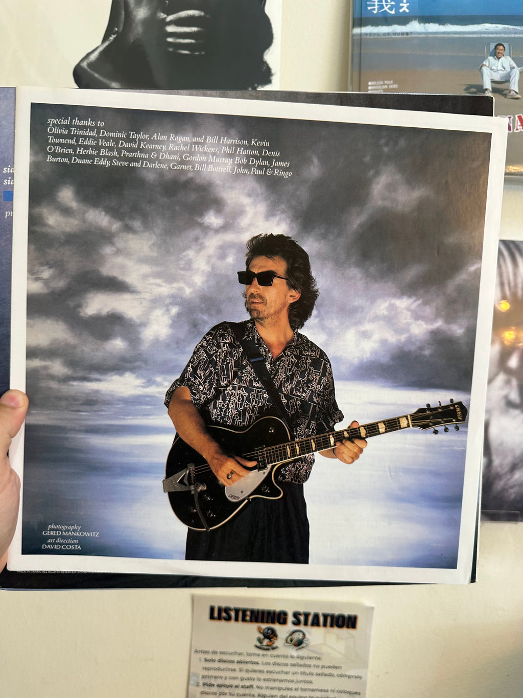 George Harrison – Cloud Nine interior