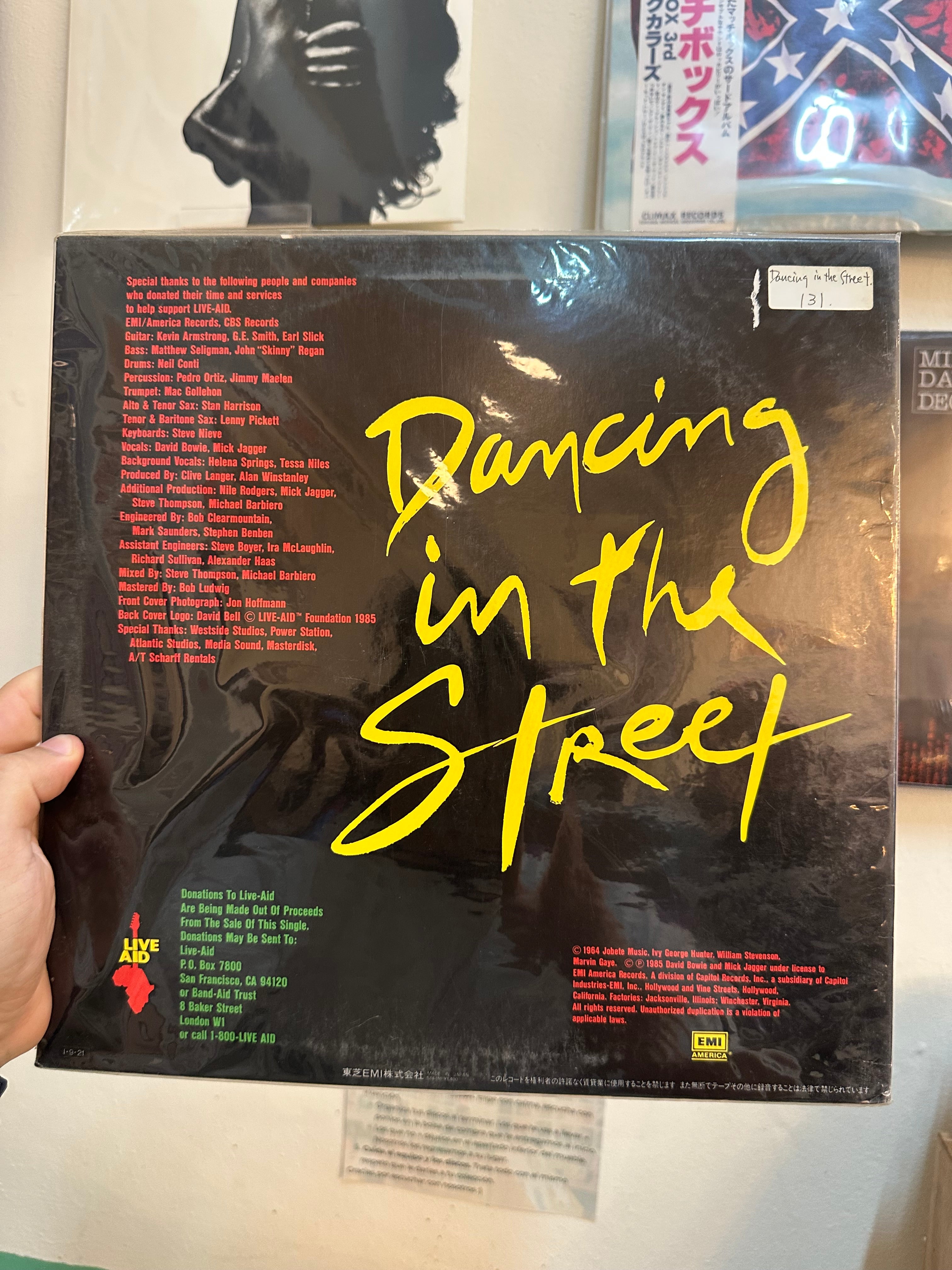 David Bowie And Mick Jagger – Dancing In The Street (JPN-1985)