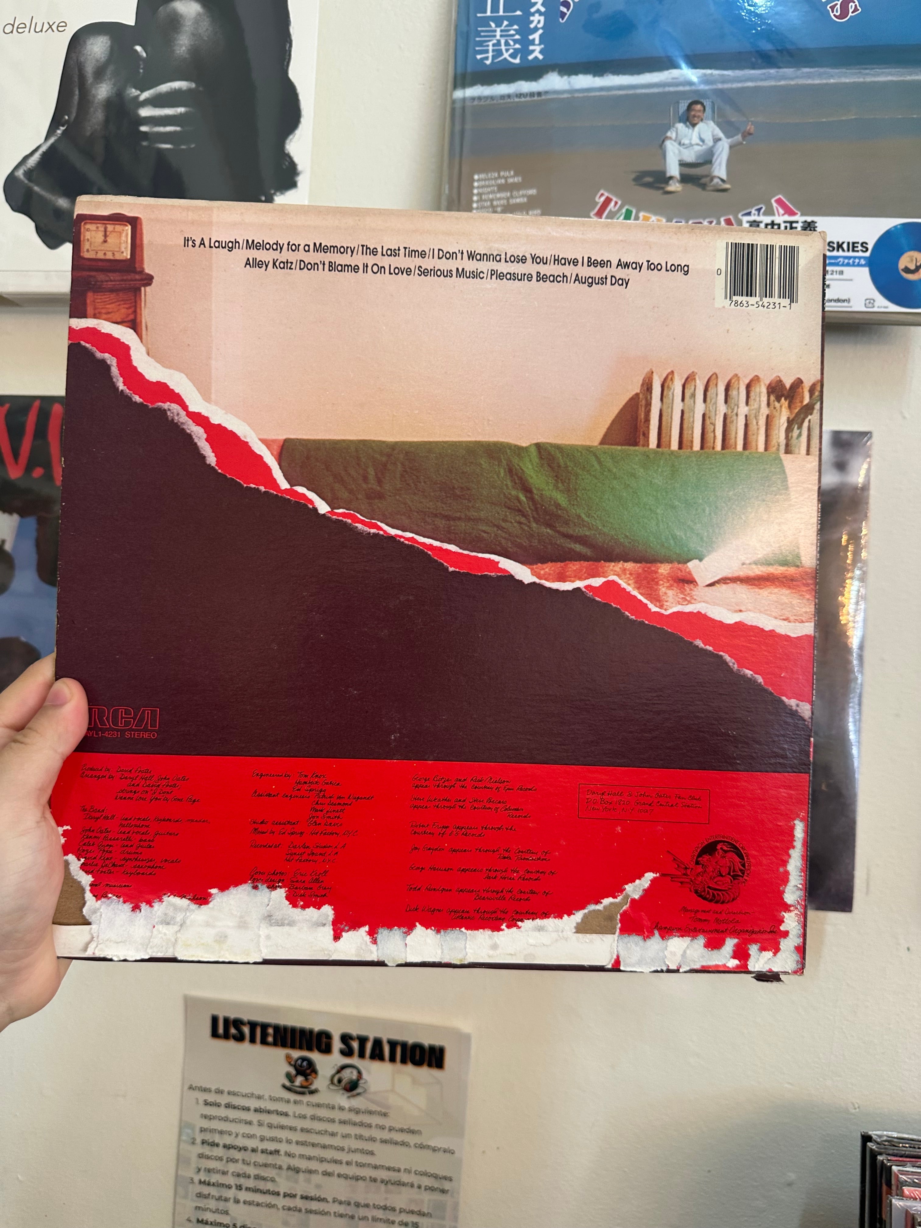 Daryl Hall & John Oates – Along The Red Ledge (USA-1980)