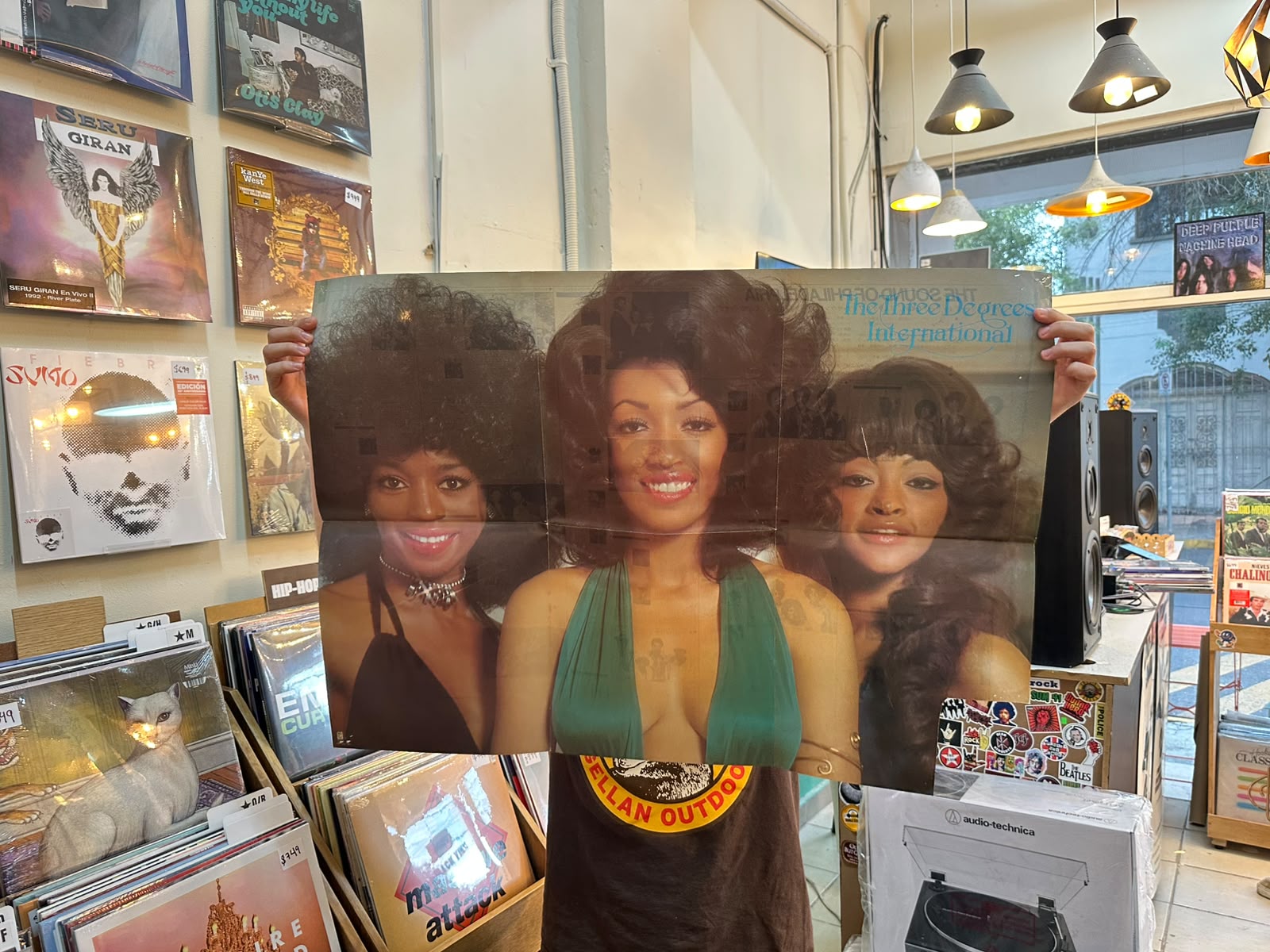 The Three Degrees – International (1975, Japan, Philadelphia International Records)