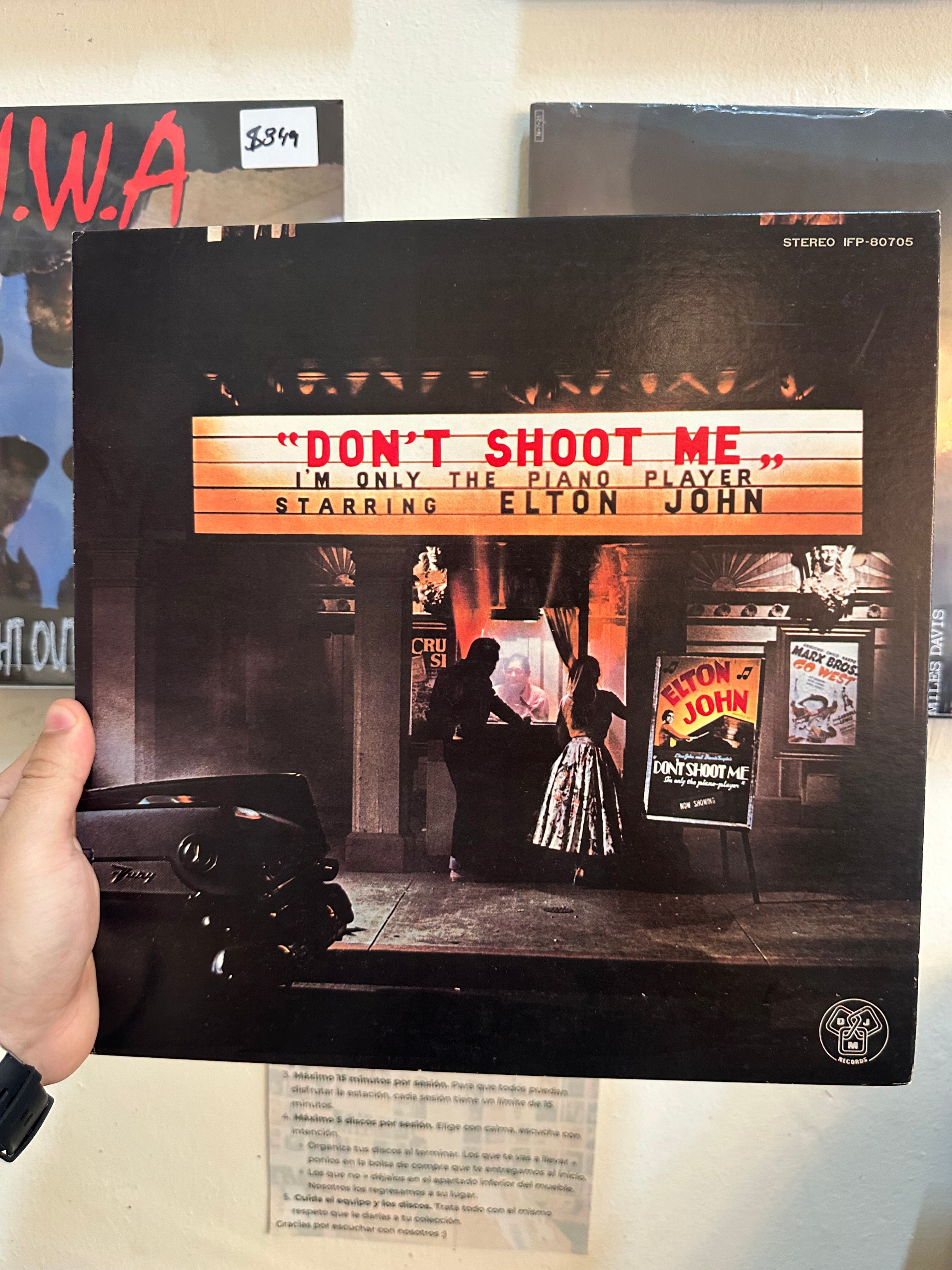 Elton John – Don't Shoot Me I'm Only The Piano Player (JPN-1973)