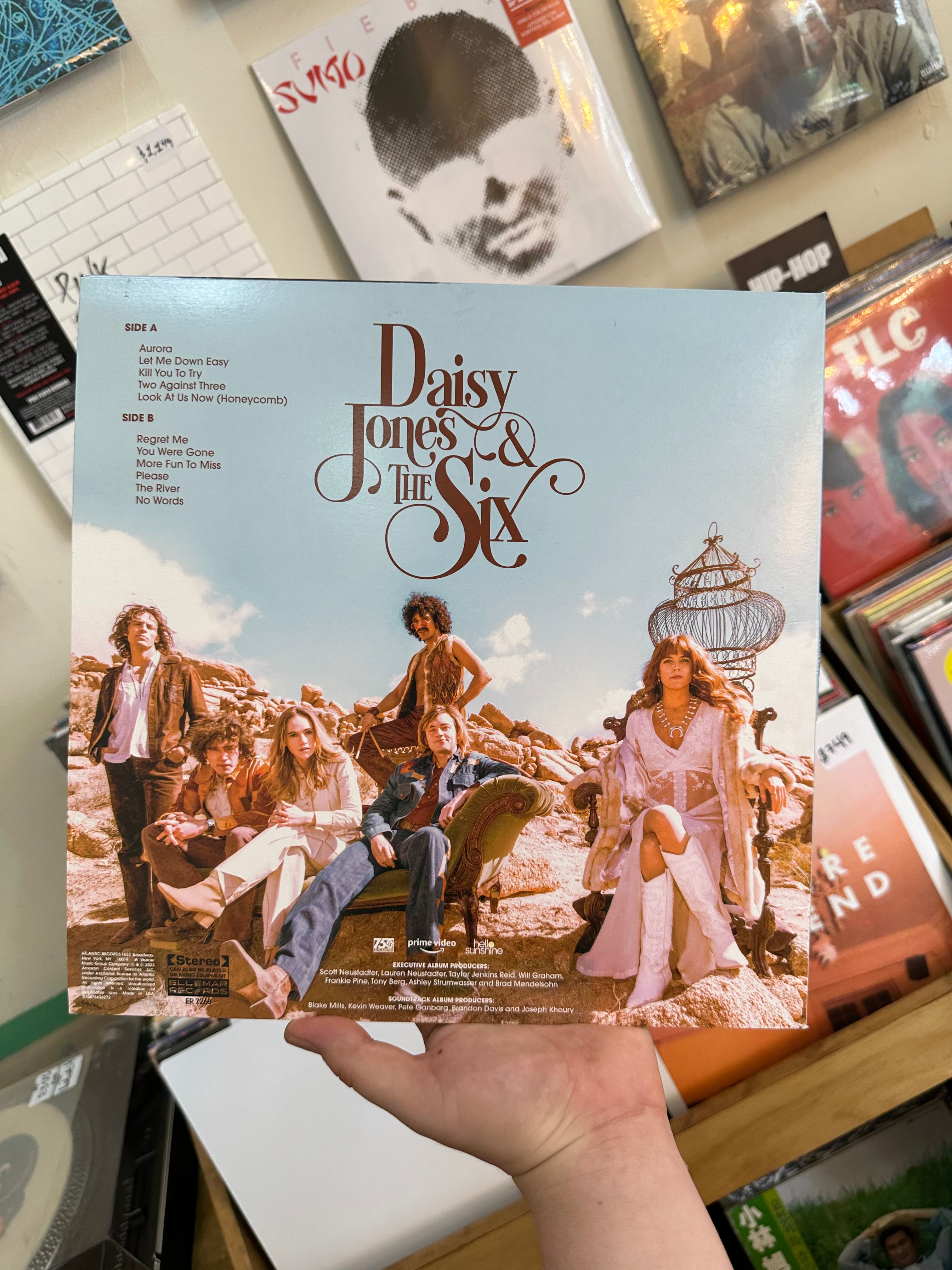 Daisy Jones & The Six – Aurora (USA-2023)
