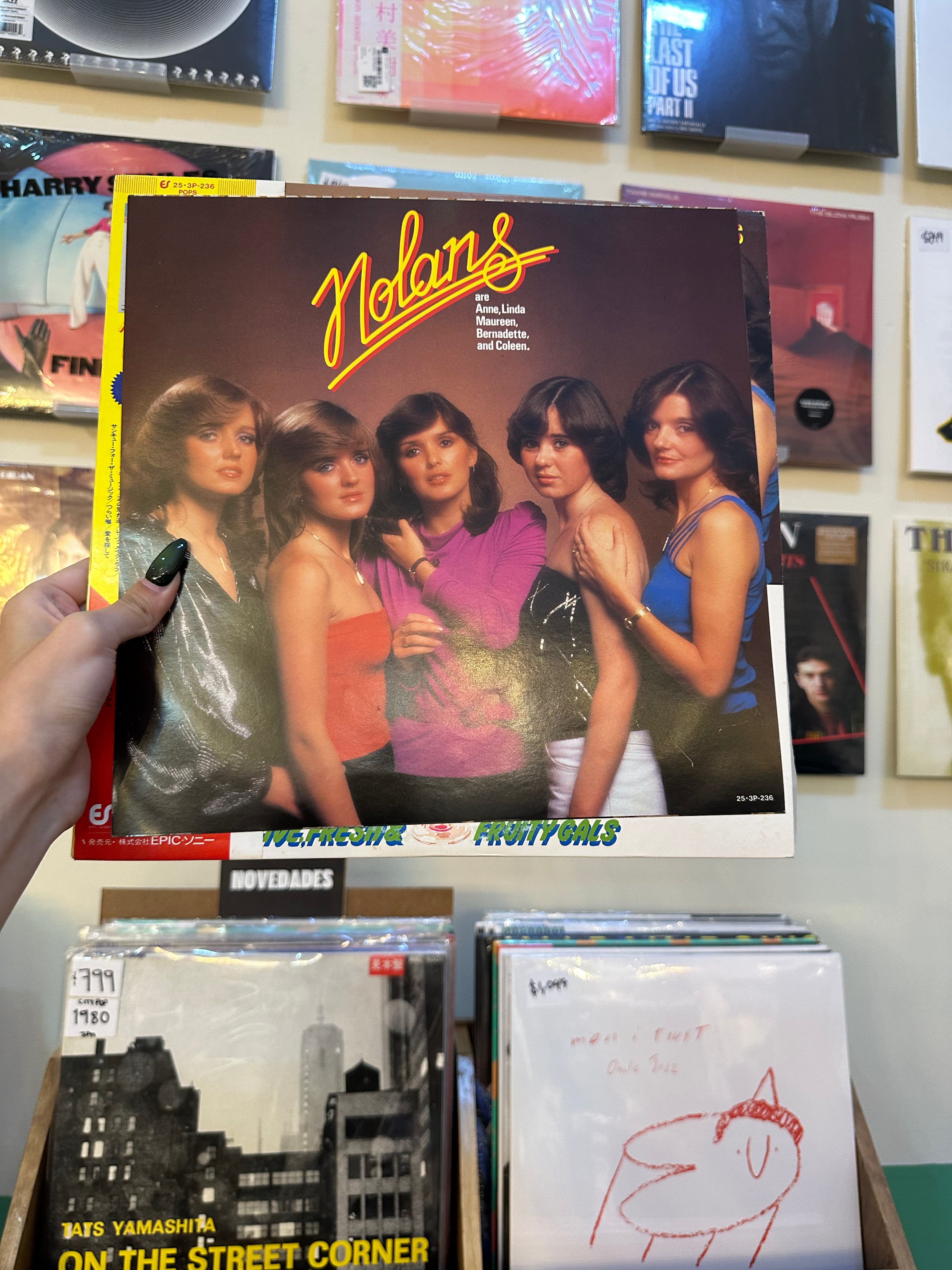 The Nolans – Dancing Sisters (JPN 1980)