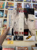 Thompson Twins – Close To The Bone (JPN 1987)