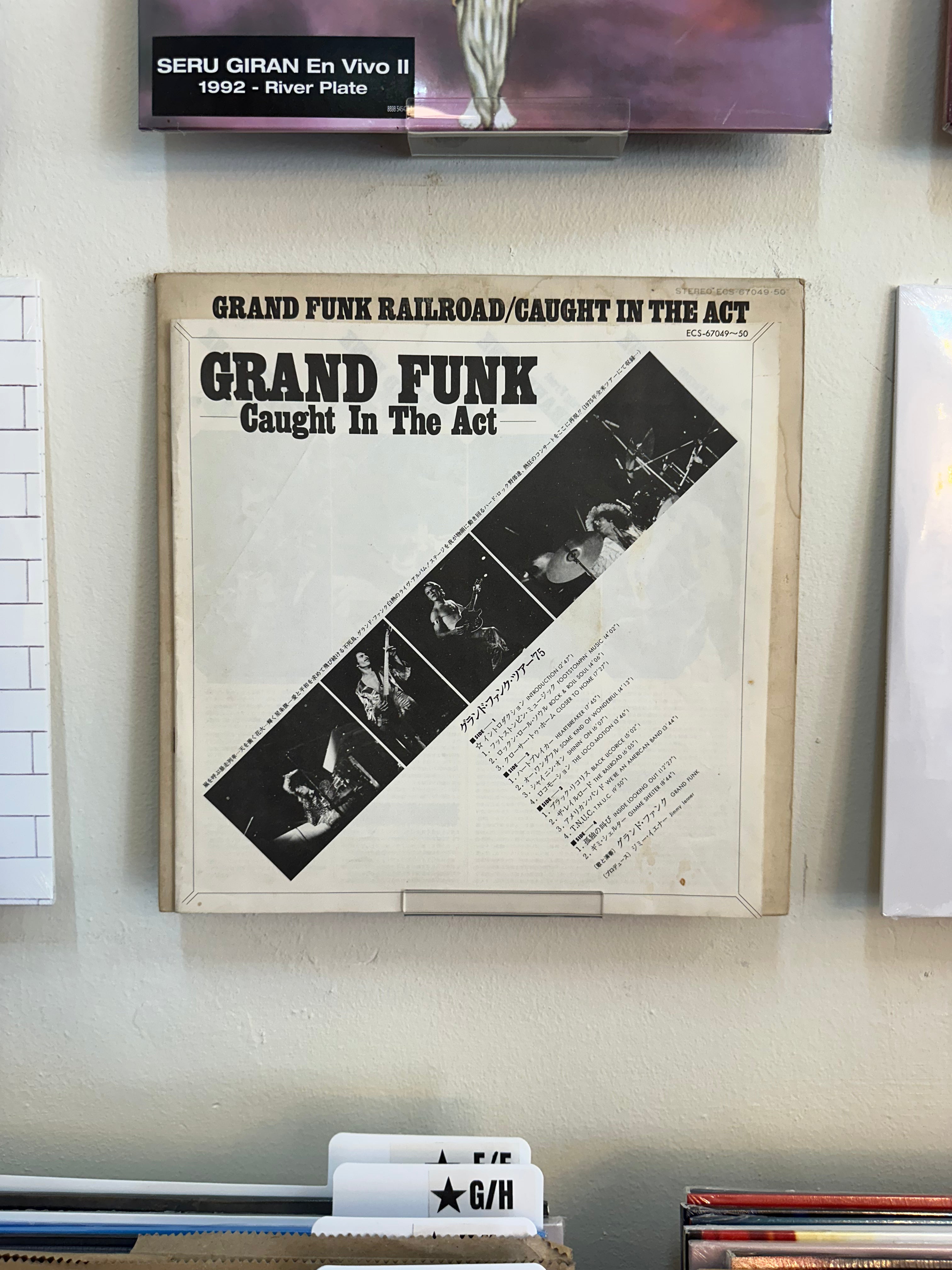 Grand Funk Railroad – Caught In The Act (JPN-1975)