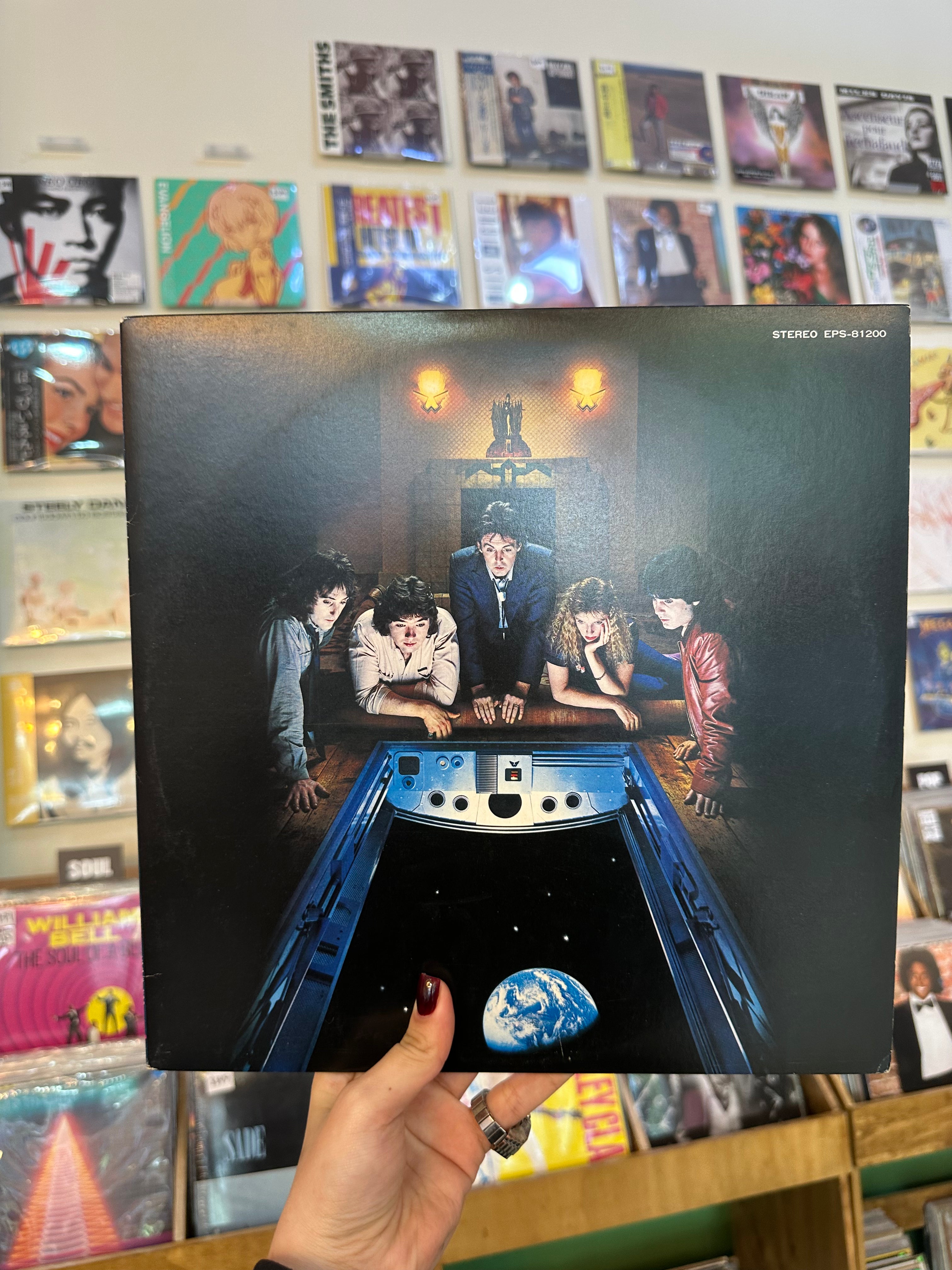 Wings – Back To The Egg