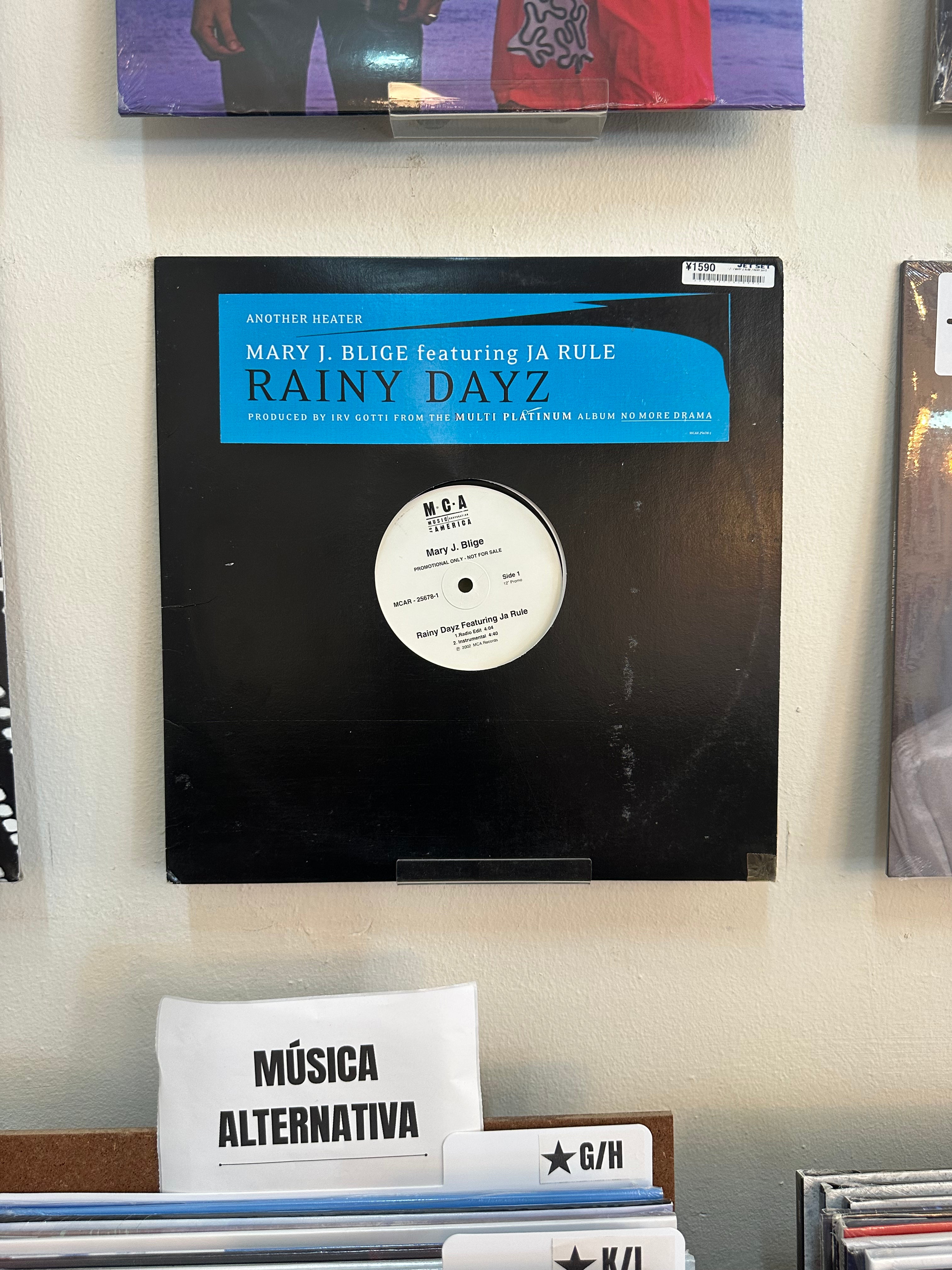 Mary J. Blige Featuring Ja Rule – Rainy Dayz (USA-2002)
