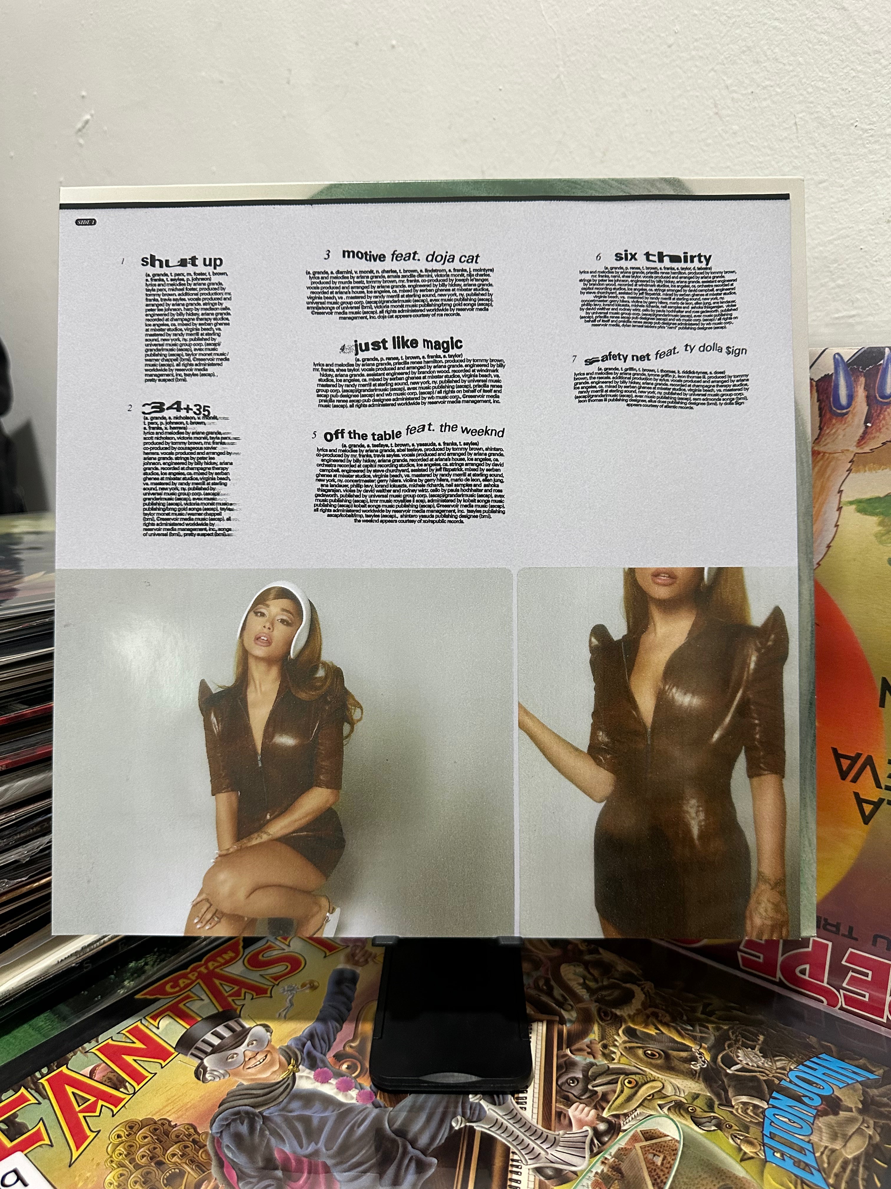Ariana Grande – Positions (USA-2021)