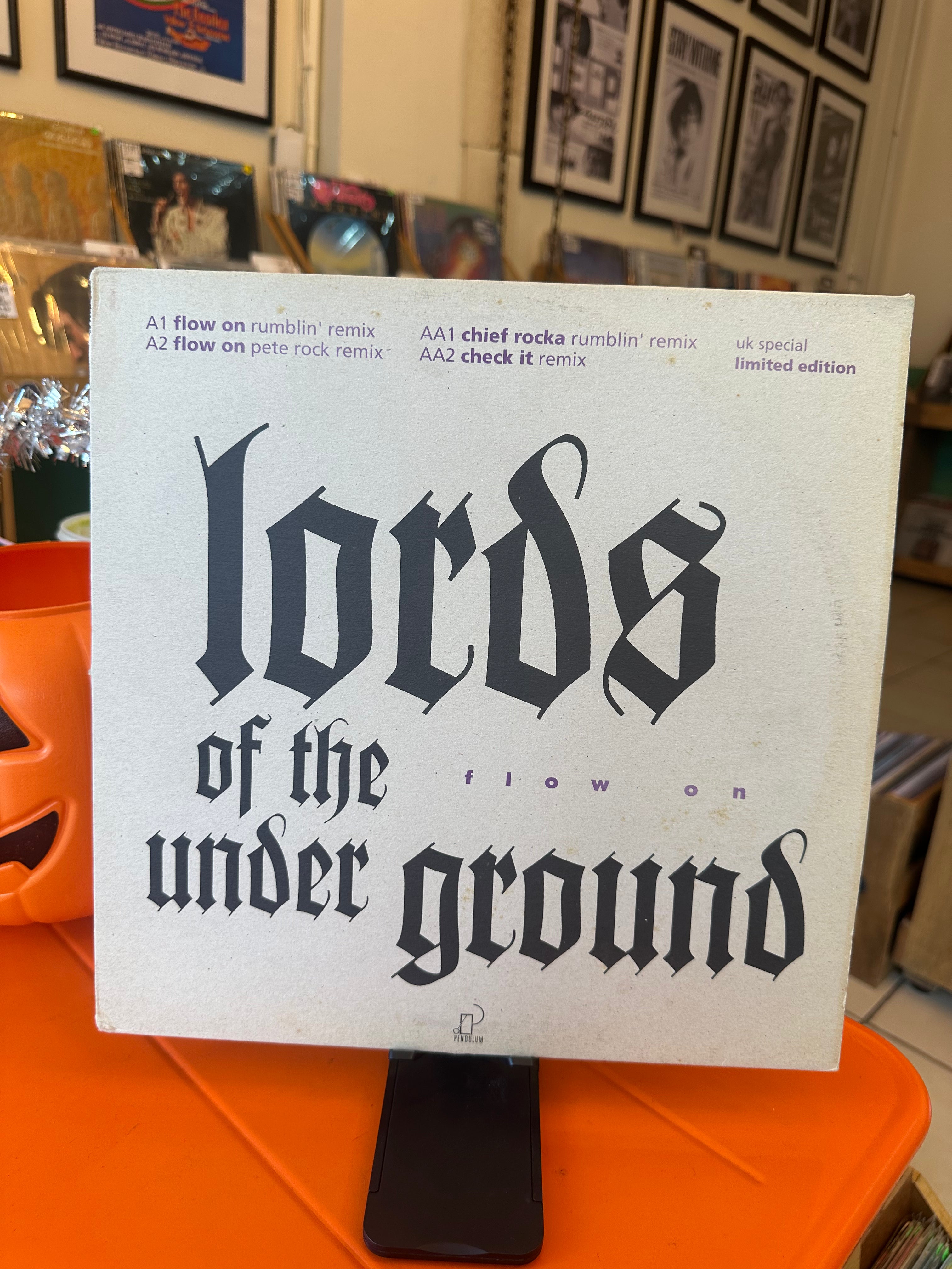 Lords Of The Underground – Flow On (UK-1994)