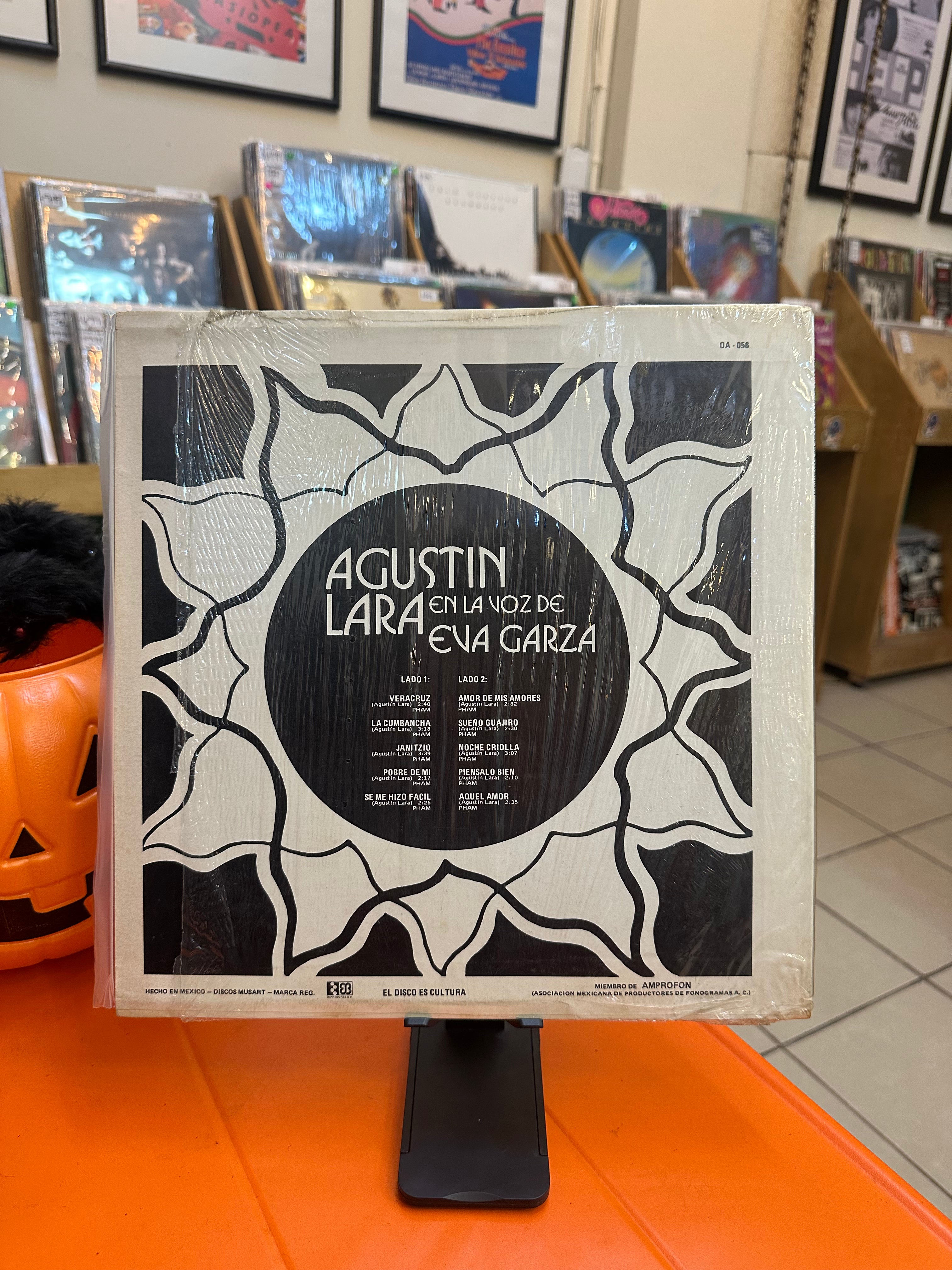 Agustin Lara, Eva Garza – Agustin Lara En La Voz De Eva Garza (MX-1974)