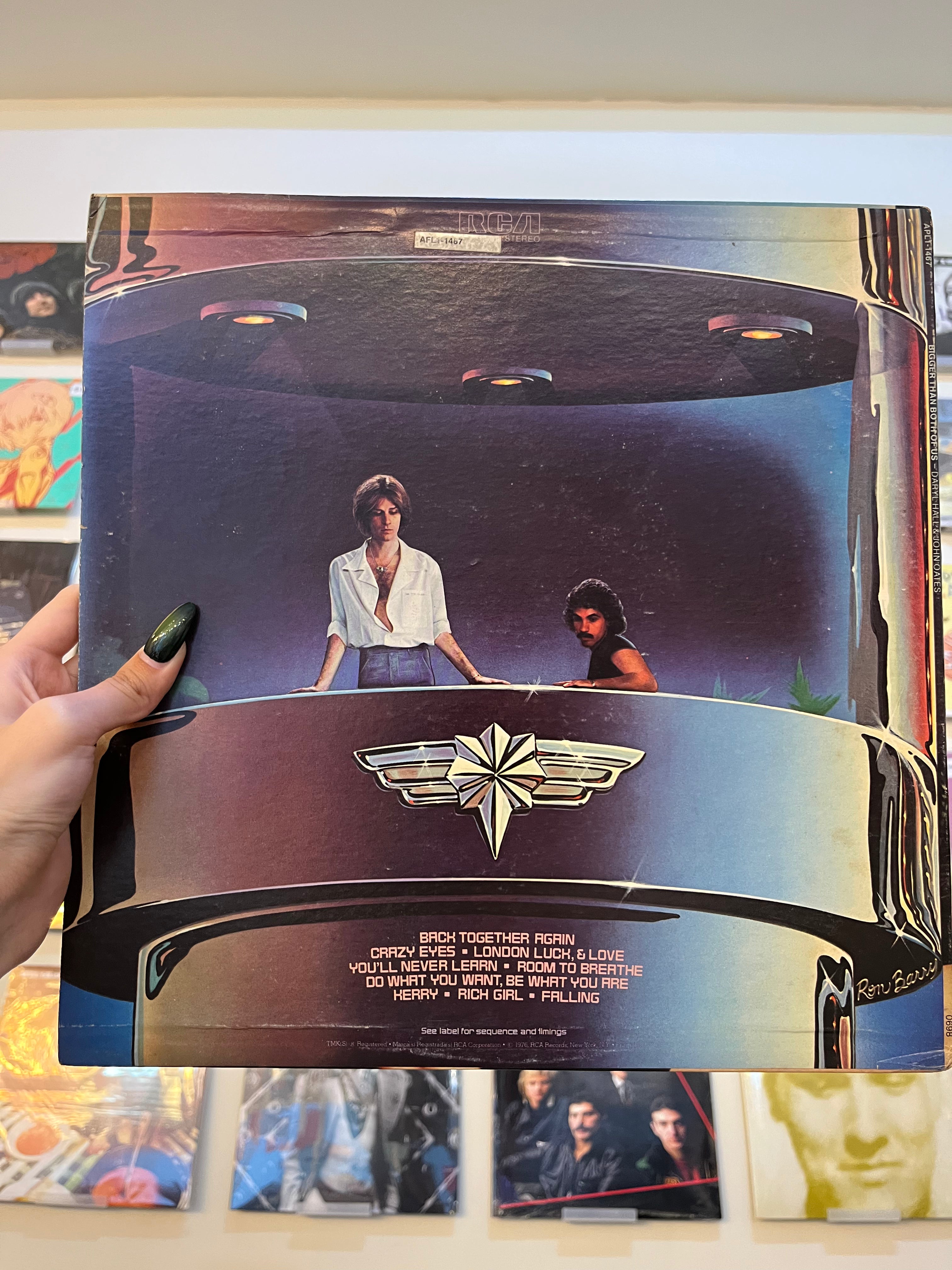 Daryl Hall & John Oates – Bigger Than Both Of Us (US -1976)