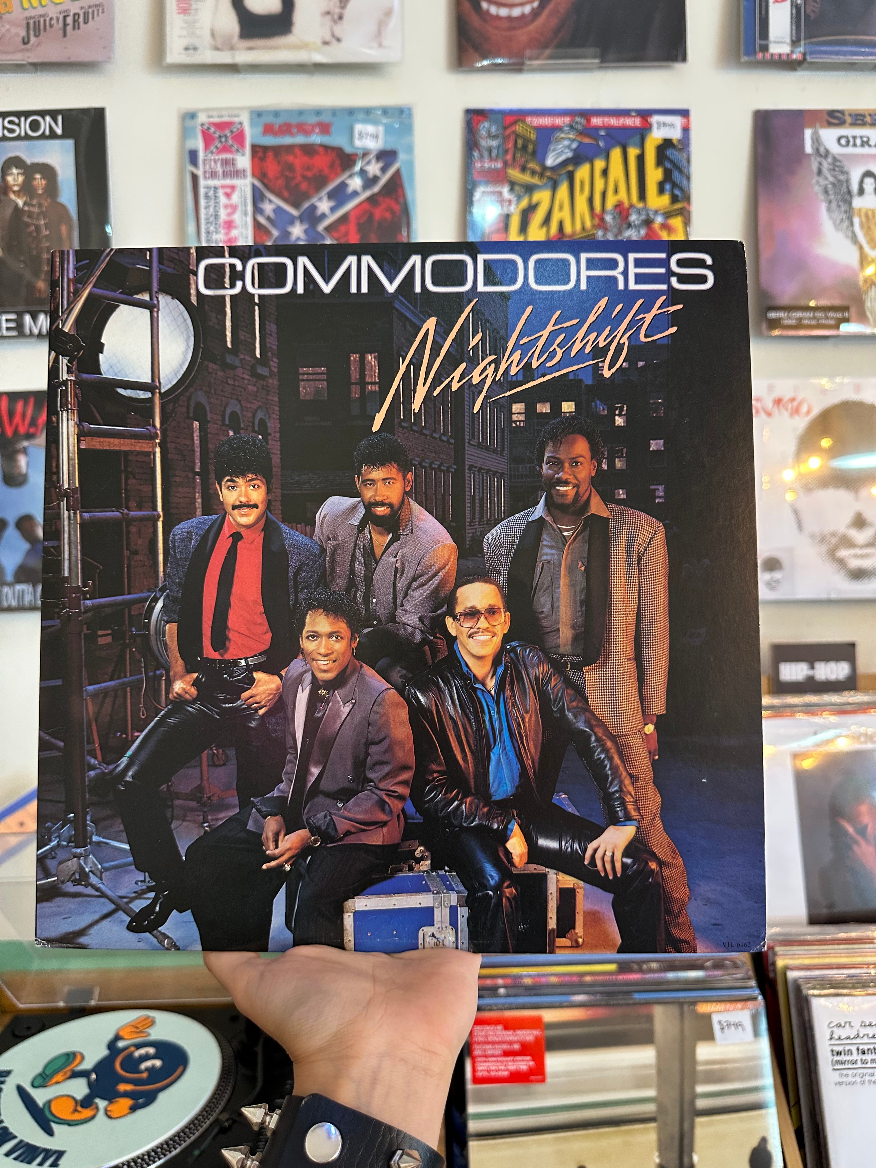 Commodores – Nightshift (JPN-1985)