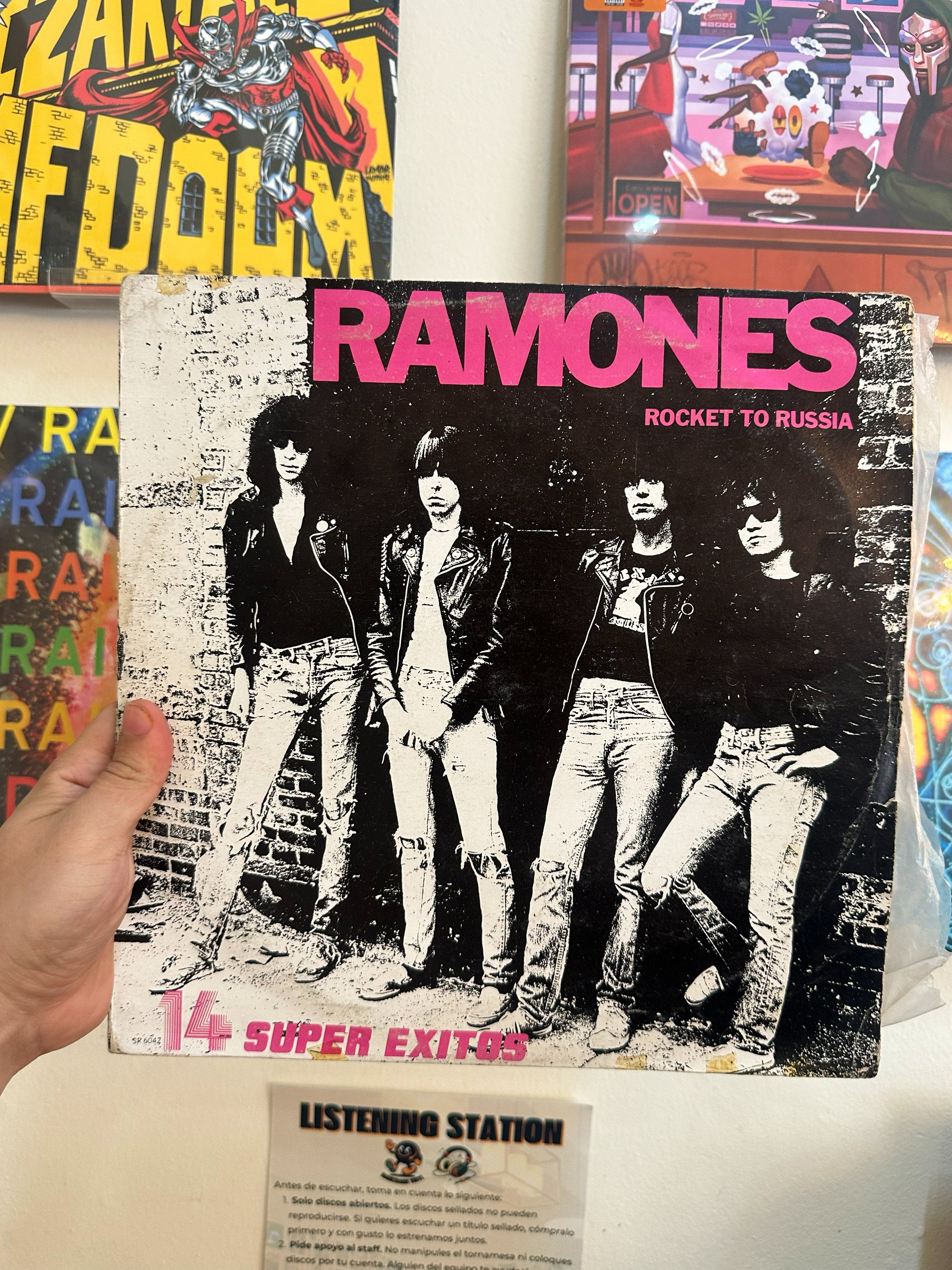 Ramones – Rocket To Russia - 14 Super Exitos (MX 1977)
