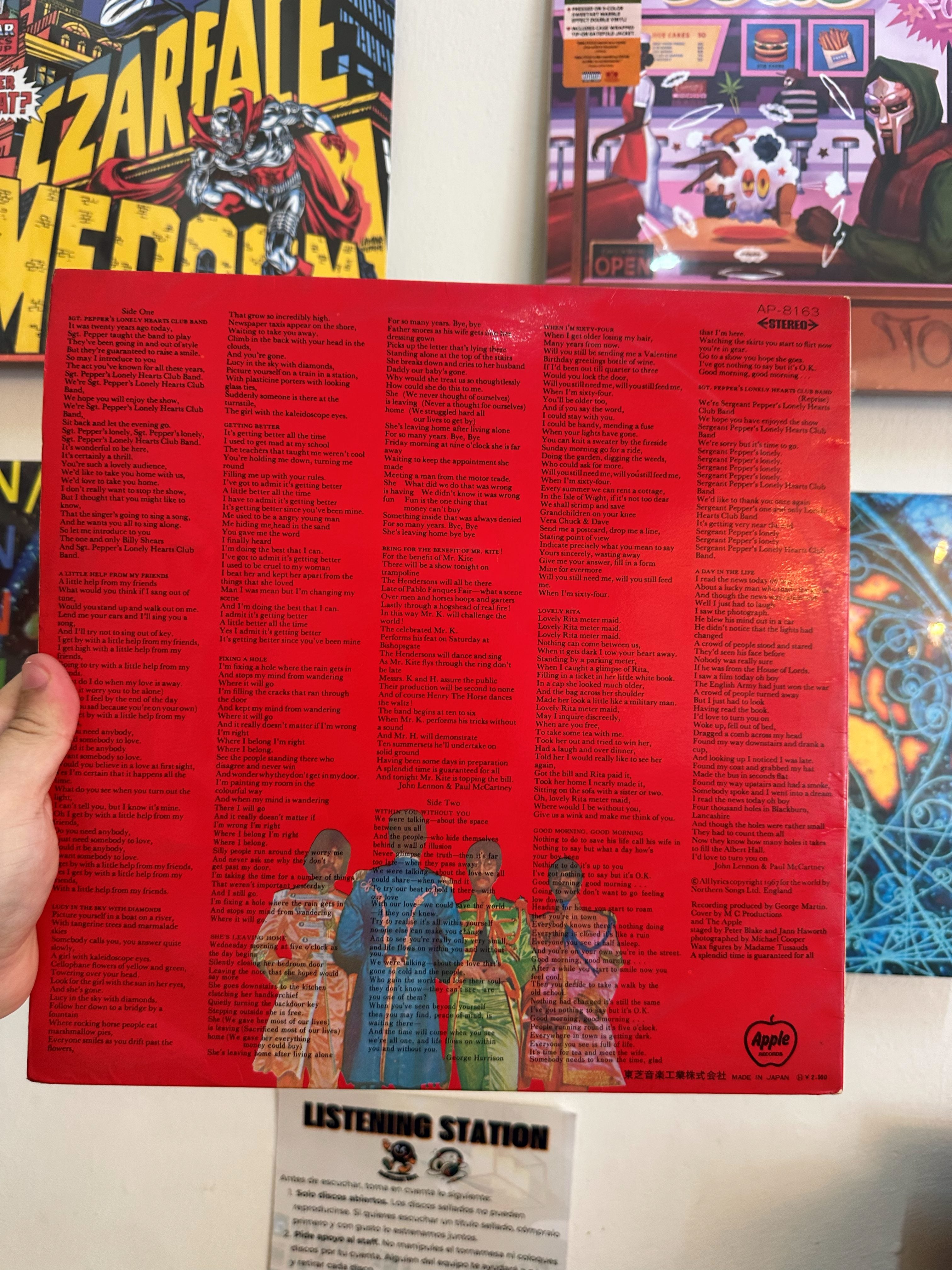 The Beatles - Sgt Peppers contraportada