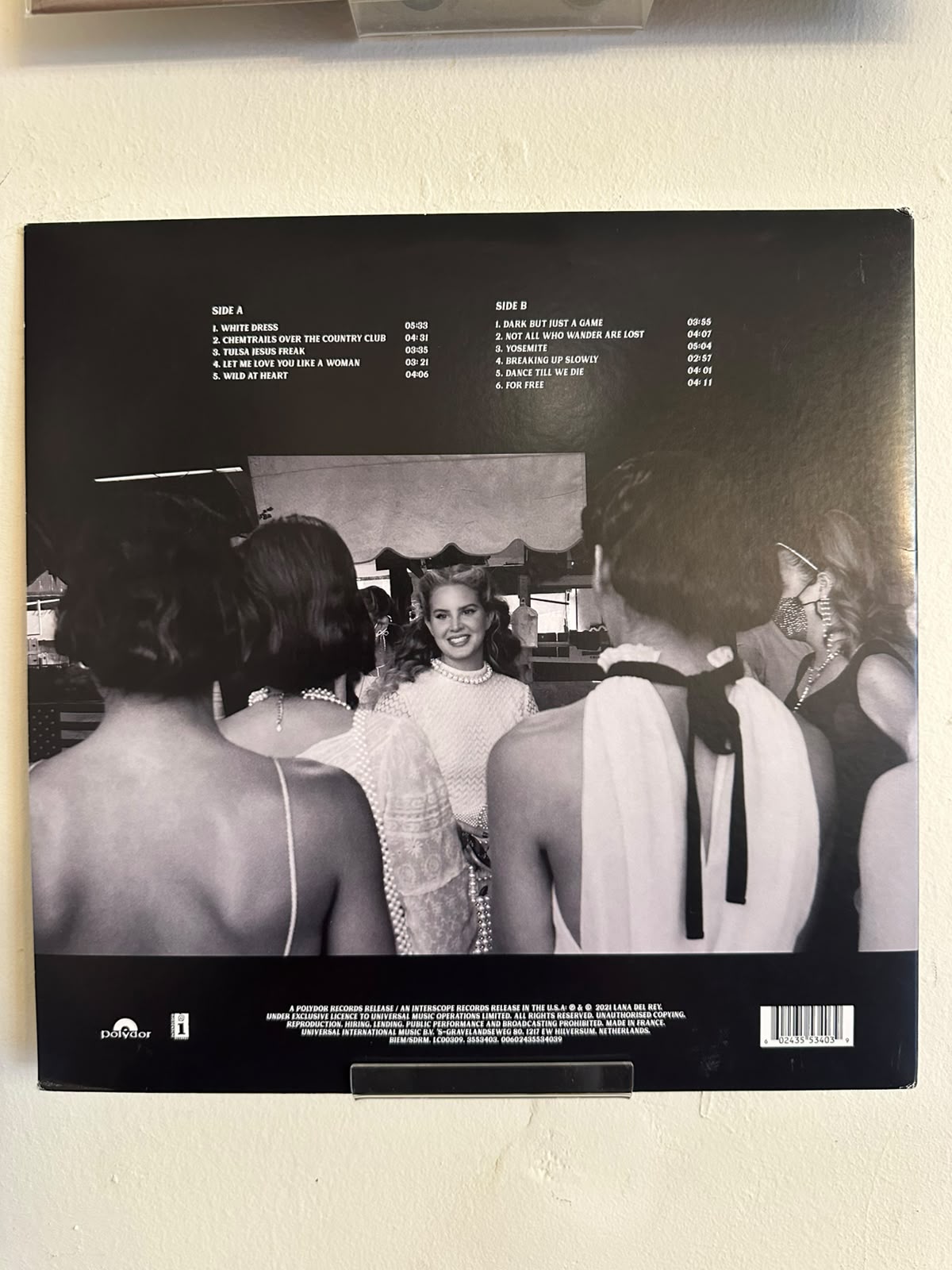 Lana Del Rey – Chemtrails Over The Country Club (2021, US, Polydor)