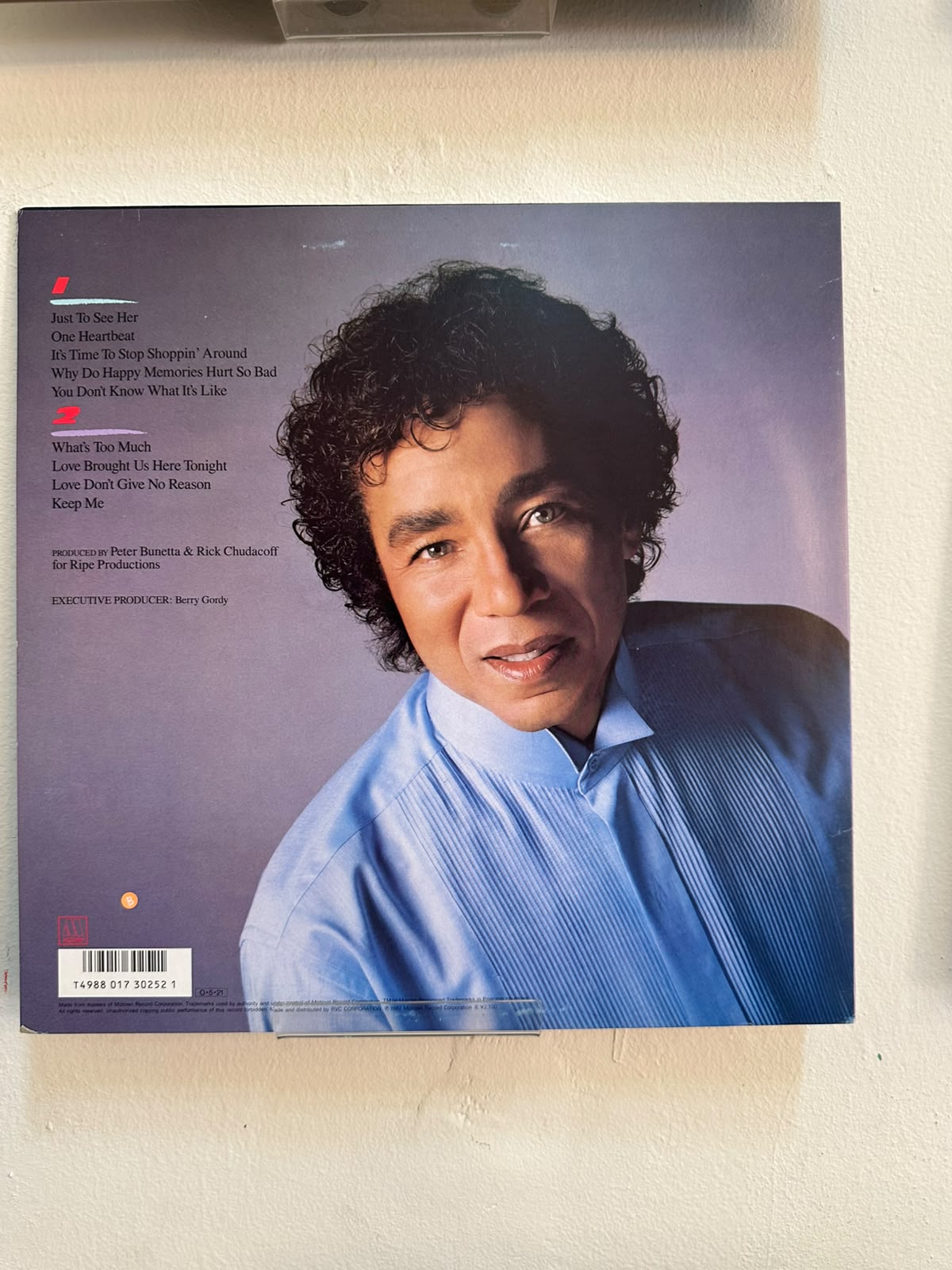 Smokey Robinson – One Heartbeat (1987, Japan, Motown)